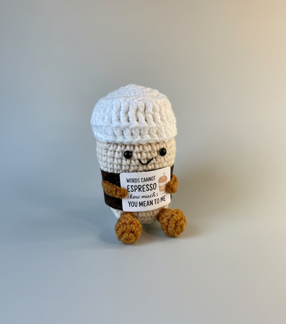 Gehäkelter Espresso ToGo-Becher im Studio