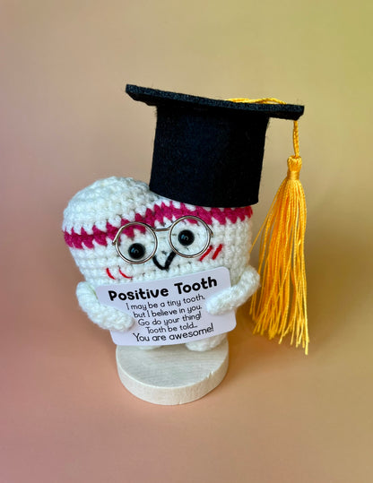 Gehäkelte Zahn-Figur | Abschlussgeschenk Zahnmedizin | Personalisierbar