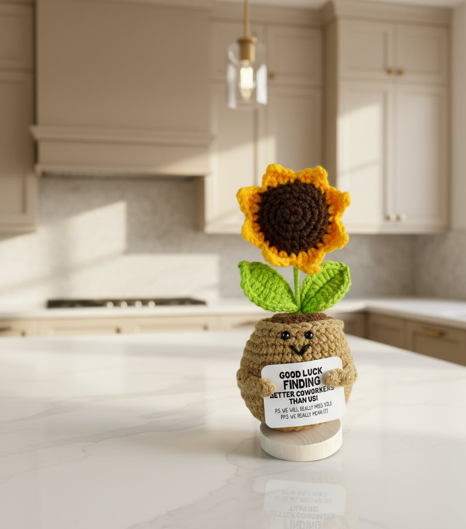 Gehäkelte Blume mit humorvoller Botschaft - Abschiedsgeschenk Büro
