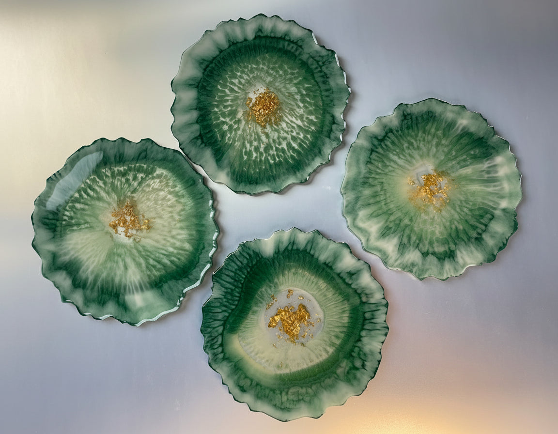 4-er Set Epoxidharz Untersetzer in Grün-Gold - Umrandung Natur, Ansicht von oben