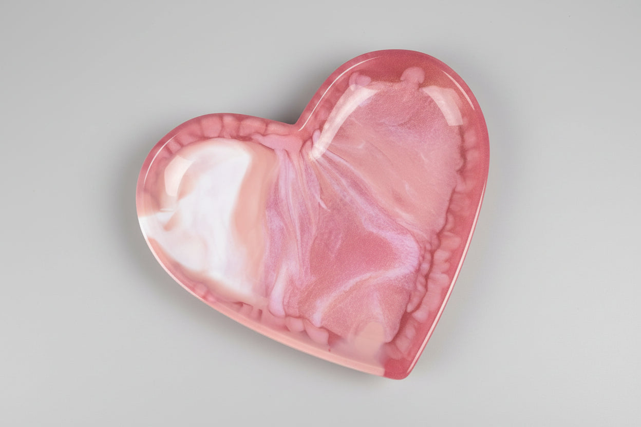 Herzförmige Schmuckschale aus Epoxidharz in Marmoroptik - Perfektes Geschenk für Valentinstag
