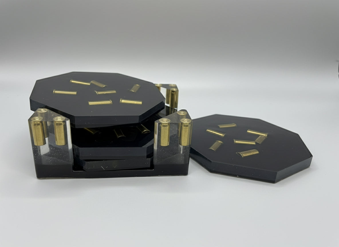 Epoxidharz Untersetzer Set Schwarz mit Metall-Hülsen, 5-teilig, im Studio