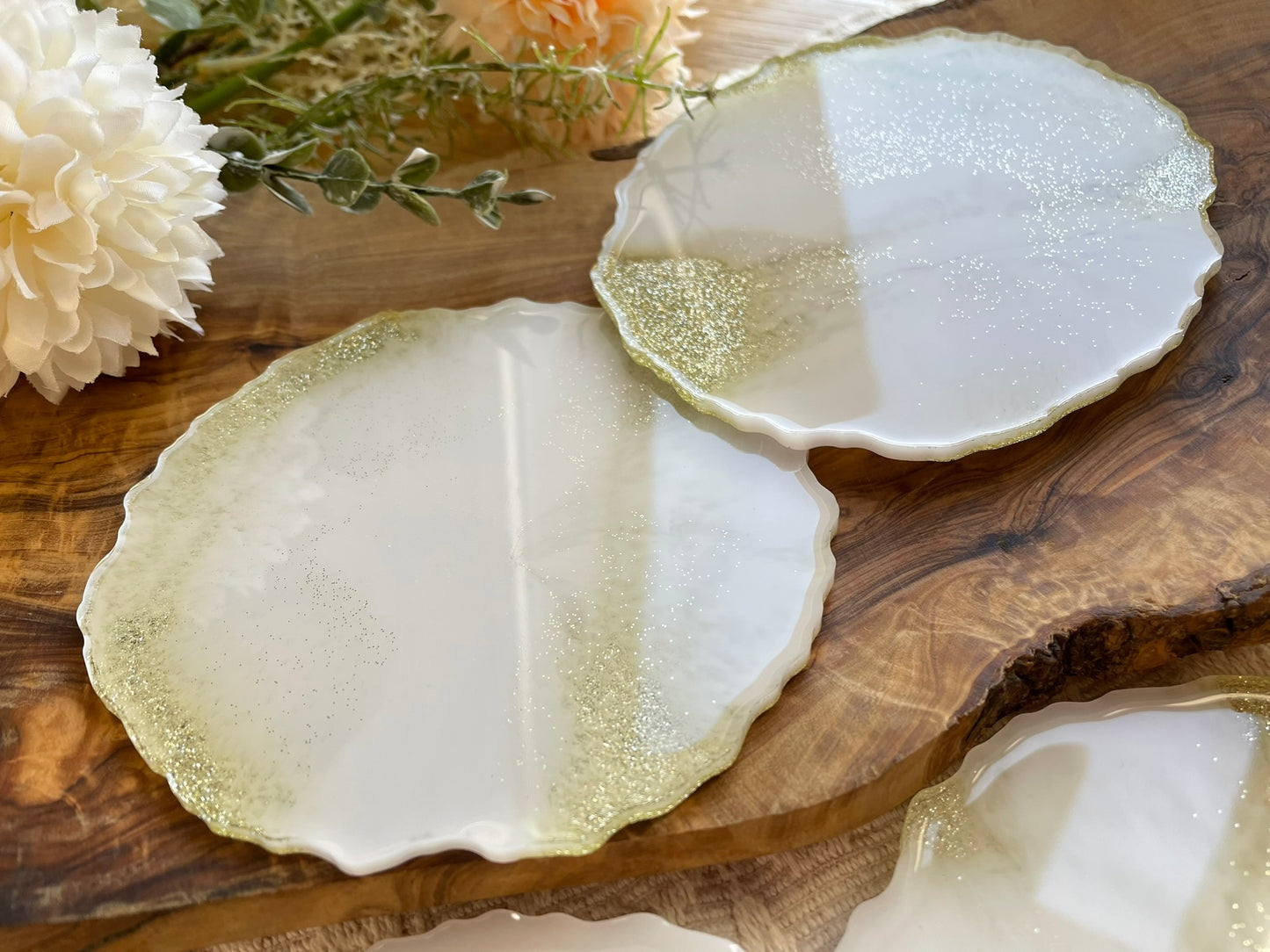 Glitzer Untersetzer aus Epoxidharz 2er Set in Champagne-Cream Farbe