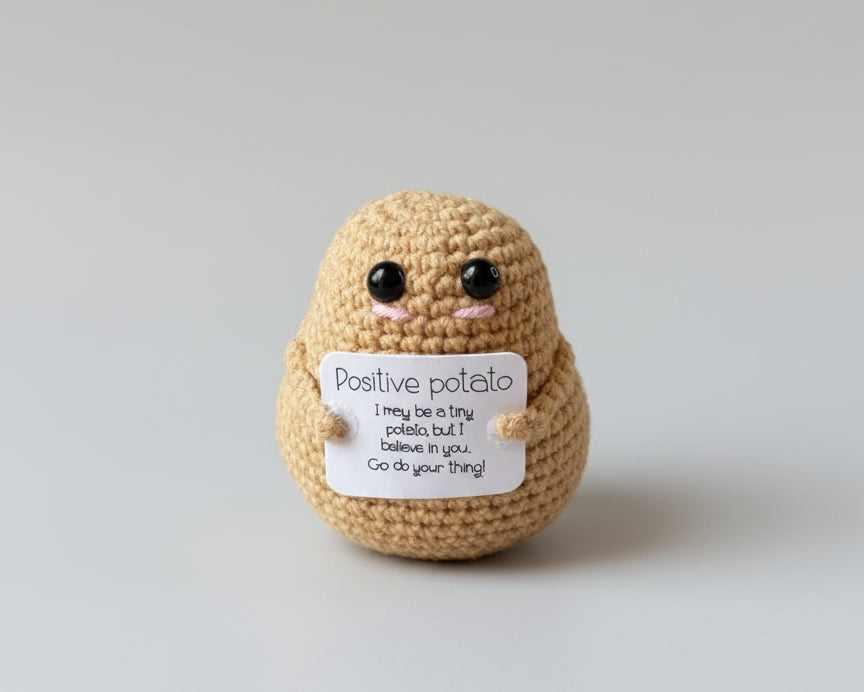 Gehäkelte Positive Potato in Beige von vorne 