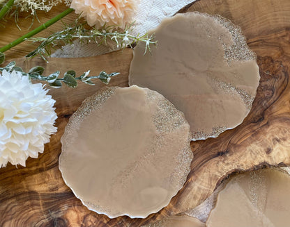 Marmor-Glitzer Untersetzer Set mit 2 Untersetzer in Beige 