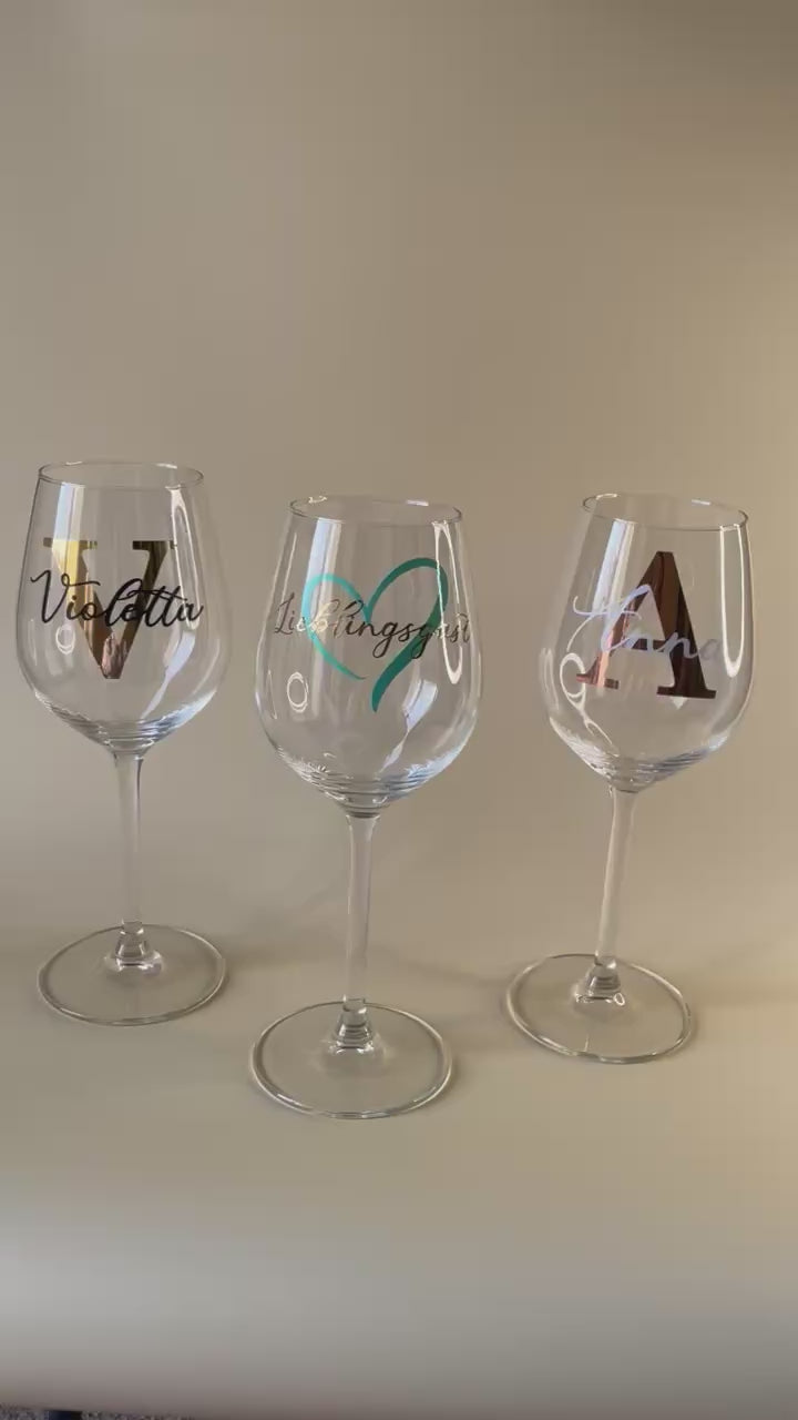 Video über 3 Weingläser personalisiert mit hochwertiger Vinylfolie 