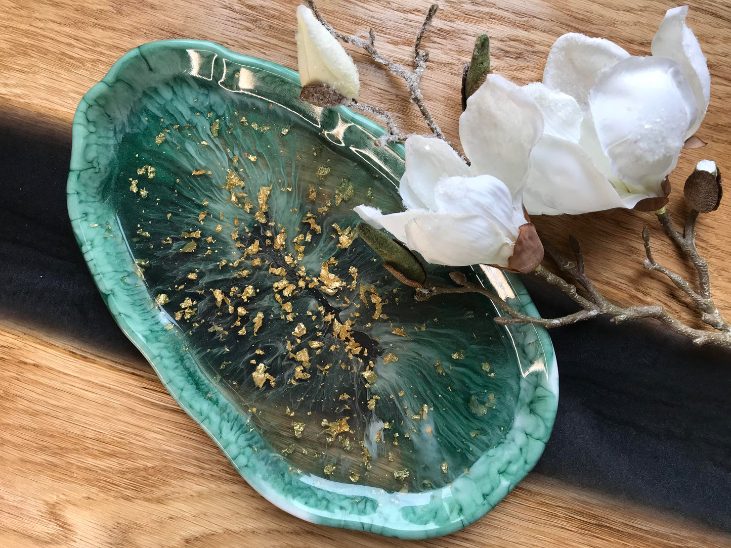 Elegantes Deko-Tablett Epoxidharz 28x16 cm | Gold-Details | 12 Designs